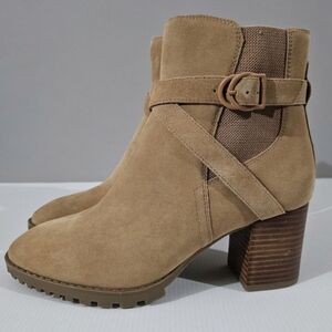 NEW Blondo Tamzin Ankle Boot Womens 10 Tan Suede Fall Block Heel Waterproof